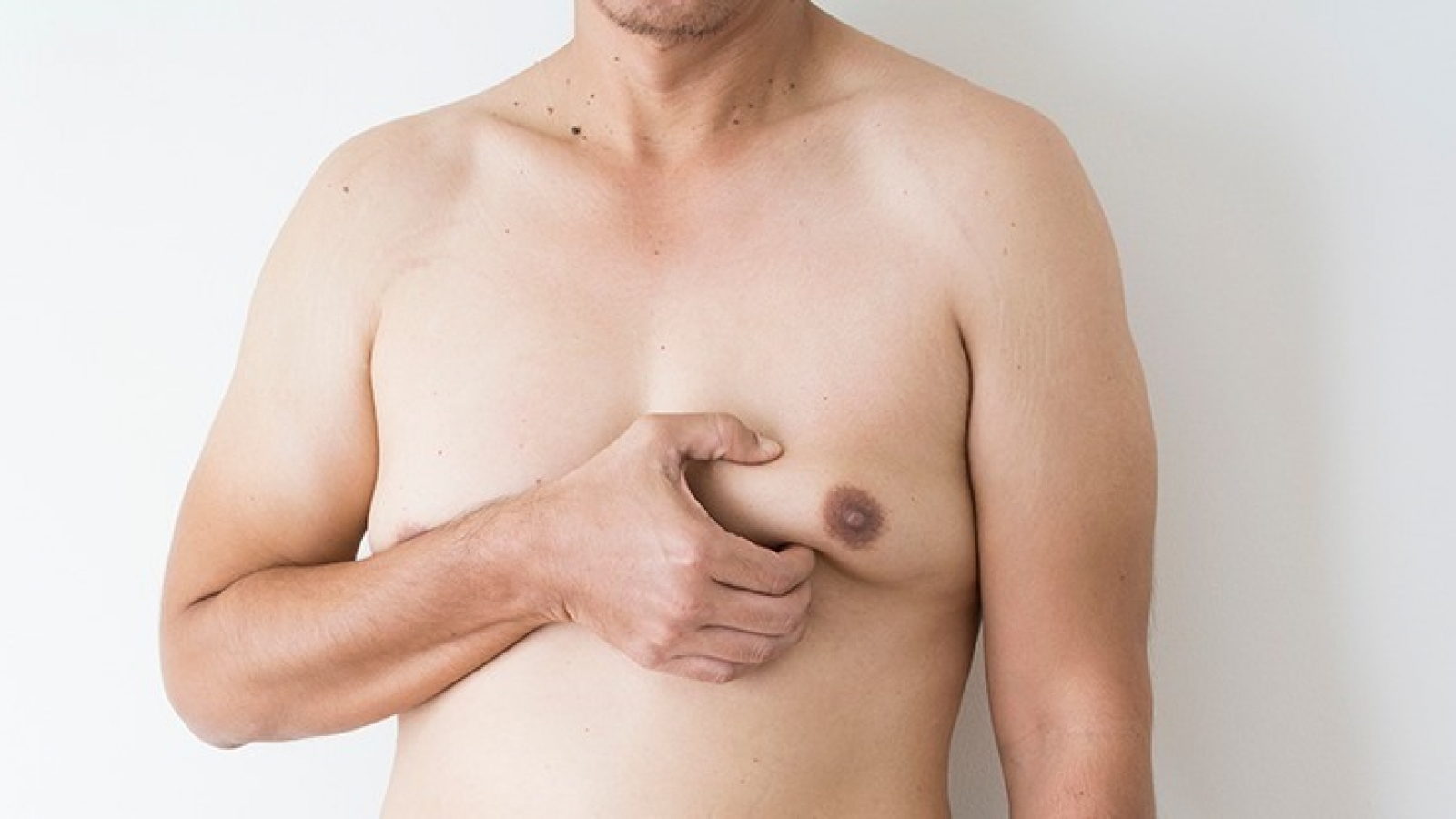 clinica de cirurgia plastica em santos dra ana lucia Ginecomastia crescimento de mamas em homens